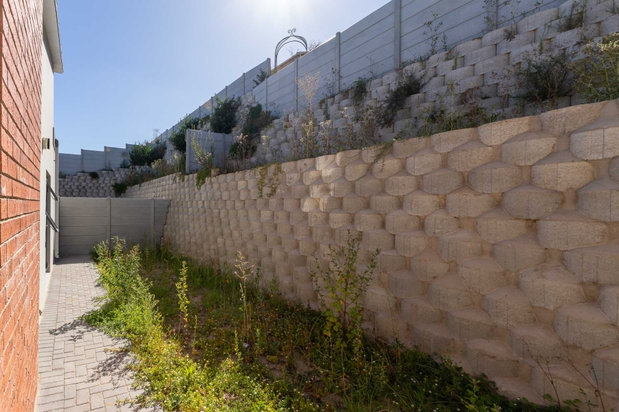3 Bedroom Property for Sale in Island View Western Cape
